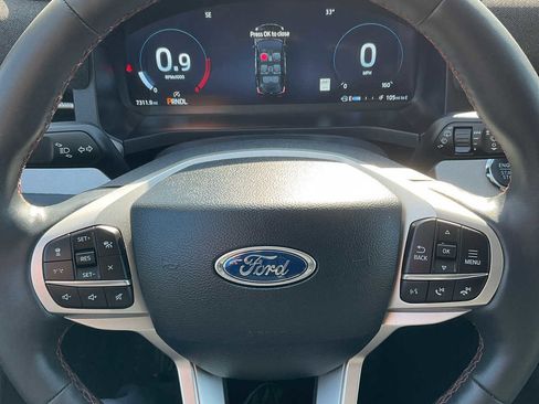 Used 2025 Ford Explorer Active w/ Active Comfort Package image 24