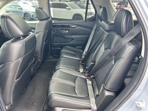 Used 2025 Honda Pilot Touring image 26