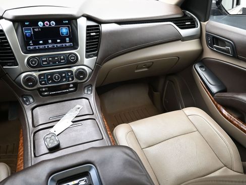 Used 2015 Chevrolet Suburban LTZ AWD/4WD image 36