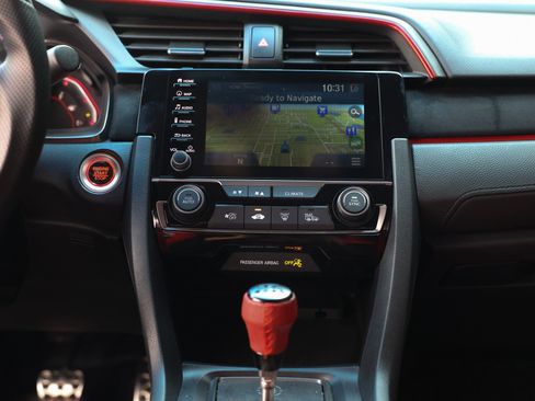 Used 2021 Honda Civic Type R Limited image 41