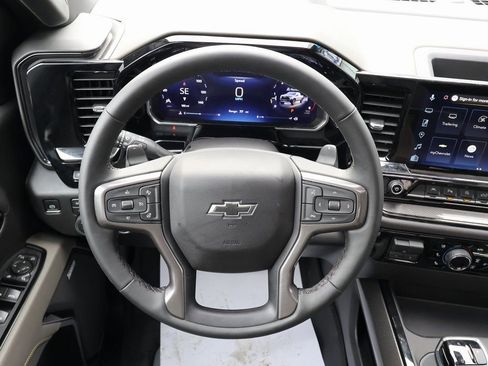 New 2026 Chevrolet Silverado 1500 ZR2 image 17