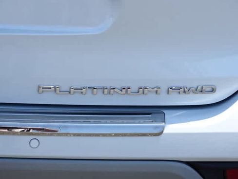 Used 2022 Toyota Highlander Platinum AWD/4WD image 10