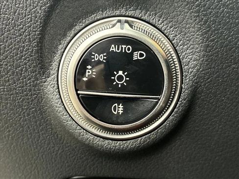 Certified 2026 Mercedes-Benz C 300 4MATIC Sedan image 13