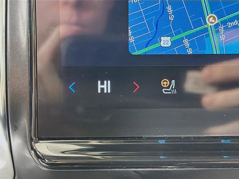 Used 2025 Ford Expedition Platinum image 23