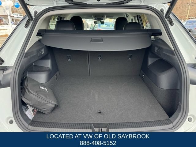 Used 2025 Volkswagen Tiguan SE AWD/4WD image 18