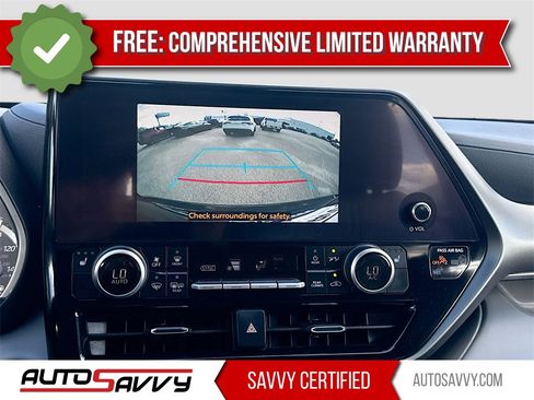 Used 2024 Toyota Highlander XLE image 14