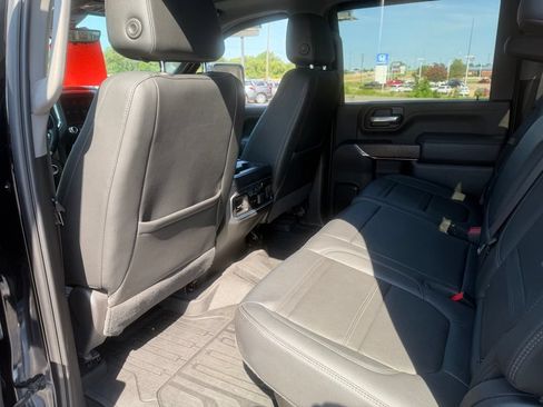 Used 2023 GMC Sierra 3500 Denali w/ Denali Ultimate Package AWD/4WD image 16