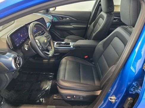 Certified 2024 Chevrolet Equinox EV LT FWD image 22