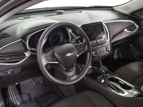 Used 2024 Chevrolet Malibu LT image 25