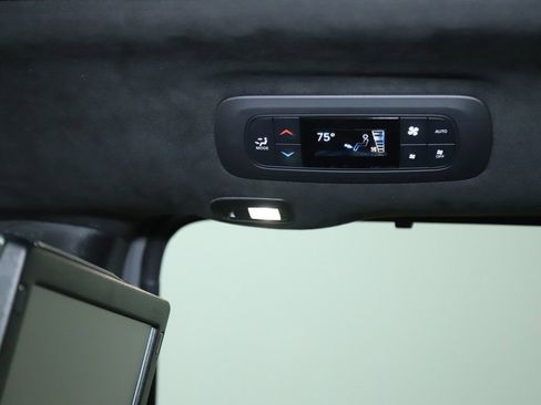 Used 2022 Chrysler Pacifica Pinnacle image 19