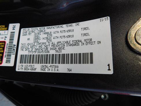Used 2016 Toyota Tundra SR5 w/ TRD Off Road Package AWD/4WD image 43