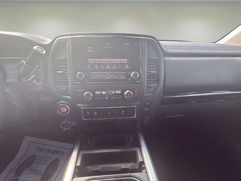 Used 2024 Nissan Titan SV w/ SV Convenience Package AWD/4WD image 9