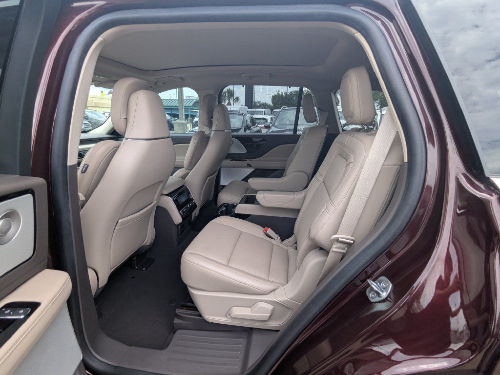 Used 2022 Lincoln Aviator Reserve w/ Equipment Group 201A AWD/4WD image 25