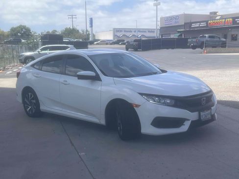 Used 2016 Honda Civic EX image 4