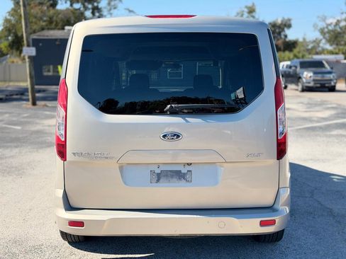 Used 2014 Ford Transit Connect XLT image 4