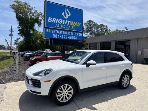 Used 2019 Porsche Cayenne AWD/4WD image 1