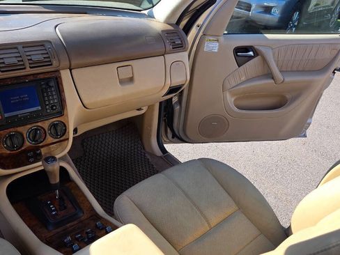 Used 2001 Mercedes-Benz ML 320 4MATIC image 35