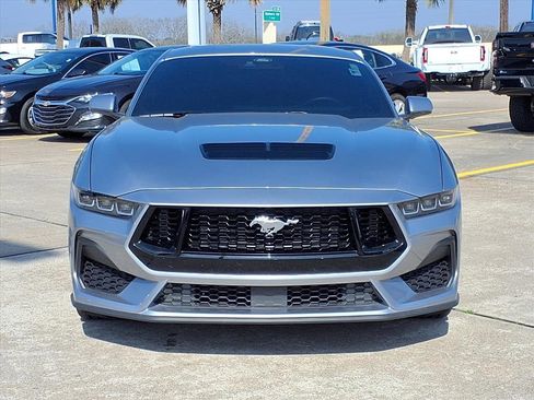 Used 2025 Ford Mustang GT Premium image 6