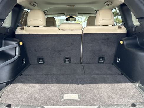 Used 2017 Jeep Cherokee Limited image 29