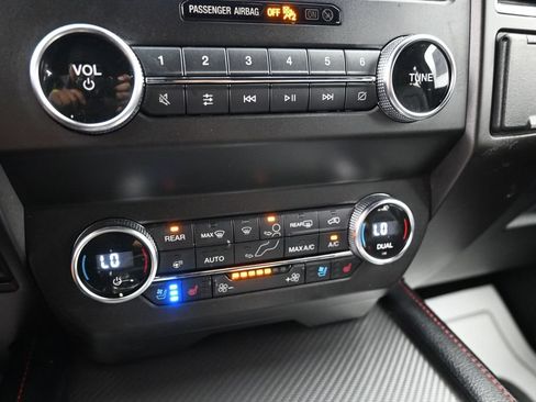 Used 2019 Ford Expedition Max Limited w/ Equipment Group 303A AWD/4WD image 23
