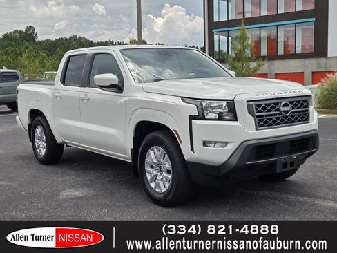 Used 2024 Nissan Frontier SV w/ SV Convenience Package RWD image 1