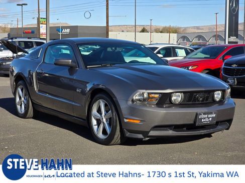 Used 2010 Ford Mustang GT Premium image 7