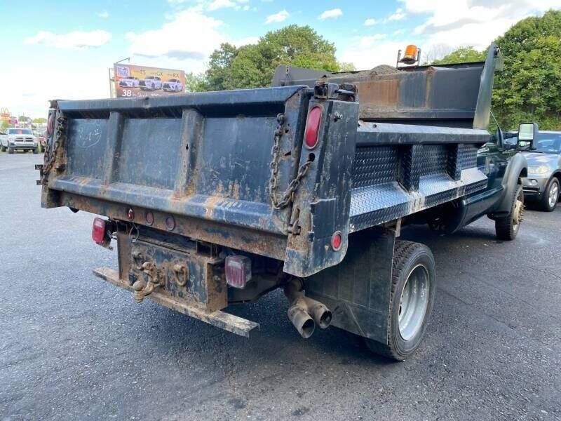 Used 2012 Ford F550 4x4 SuperCab Super Duty w/ Payload Upgrade Pkg image 6