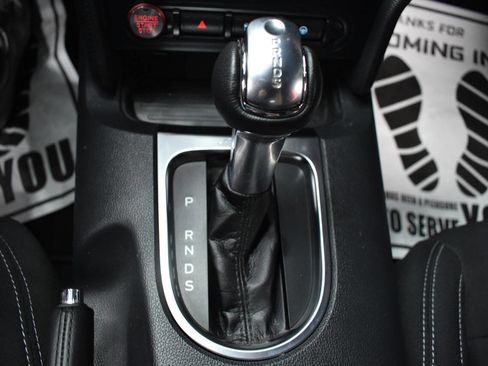 Used 2022 Ford Mustang GT RWD image 19