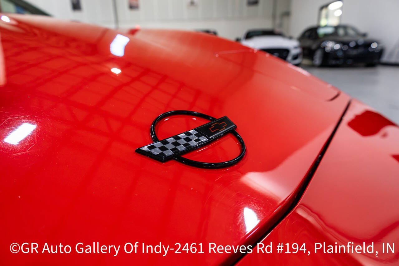 Used 1996 Chevrolet Corvette Coupe RWD image 30