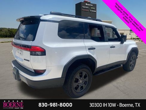 Used 2024 Lexus GX 550 image 7