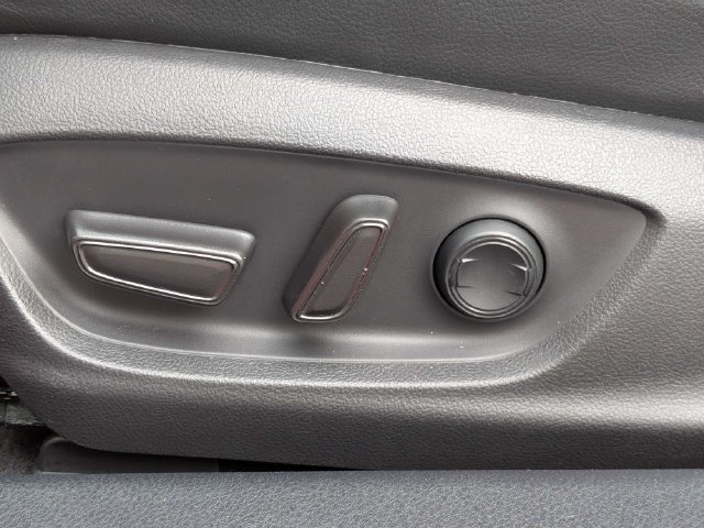 Used 2021 Toyota Camry SE FWD image 18