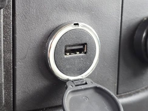 Certified 2023 Chevrolet Express 3500 LS image 5