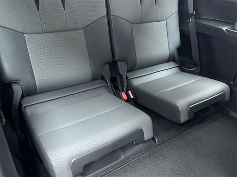 Used 2025 Lexus GX 550 image 57