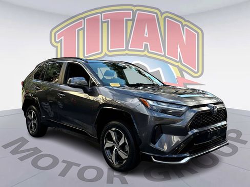 Used 2024 Toyota RAV4 SE w/ Weather & Moonroof Package AWD/4WD image 1