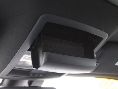 Used 2016 Dodge Challenger R/T Plus image 40