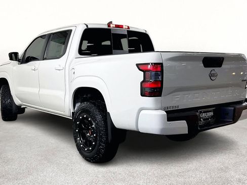 New 2025 Nissan Frontier SV w/ SV Convenience Package image 6