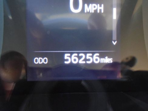 Used 2024 Toyota Camry SE image 16