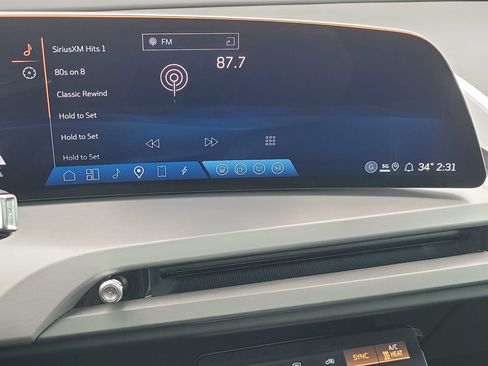 New 2026 Cadillac Vistiq Luxury image 23