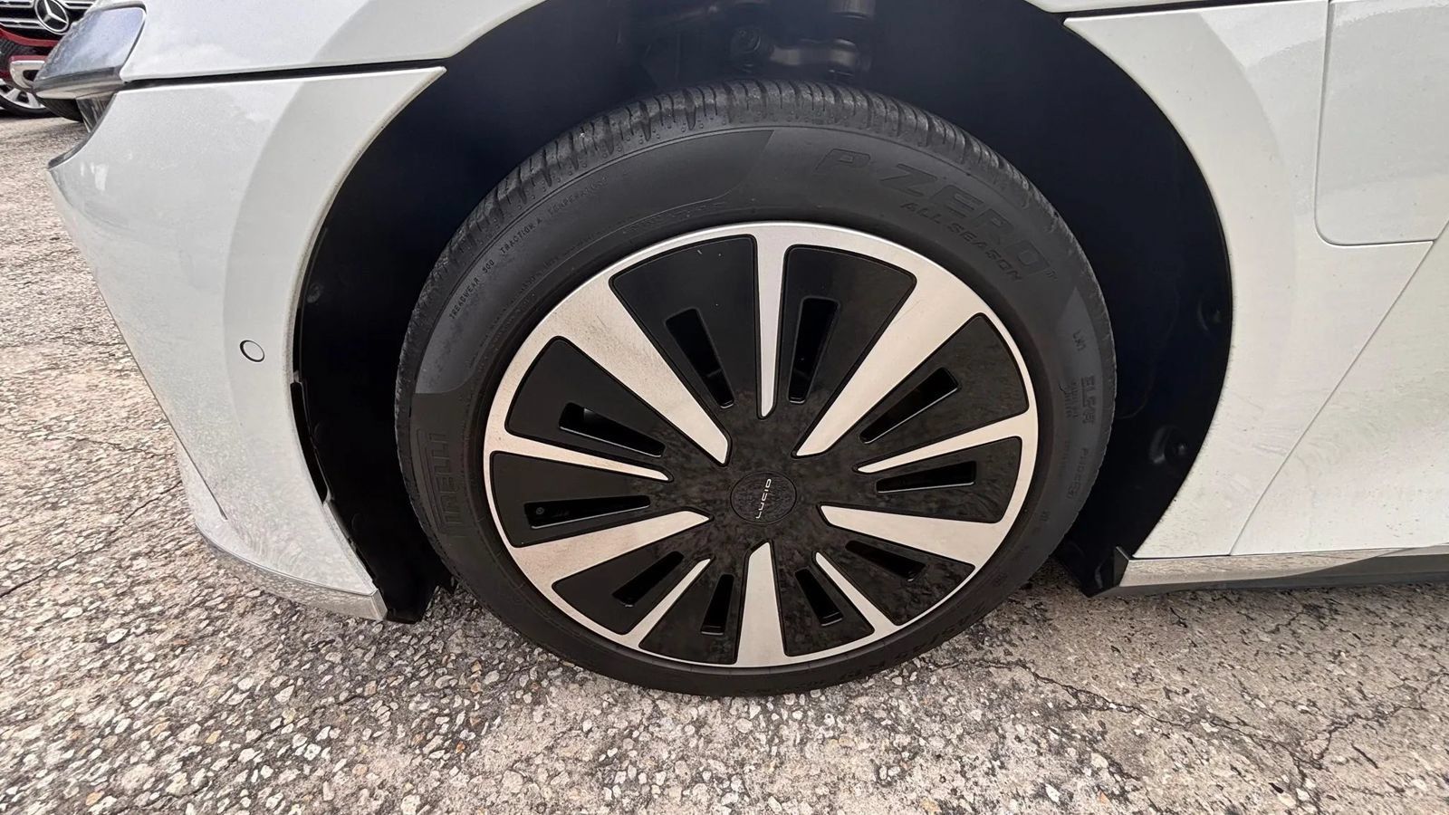 Used 2023 Lucid Air Pure AWD/4WD image 22