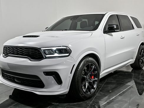 Used 2021 Dodge Durango SRT Hellcat w/ Technology Group AWD/4WD image 5
