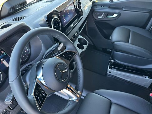 New 2025 Mercedes-Benz Sprinter 3500 image 10
