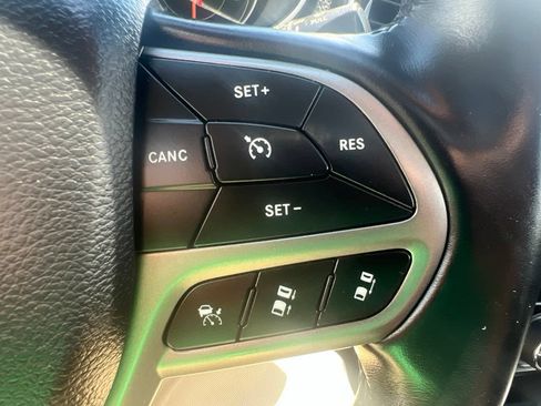 Used 2021 Jeep Cherokee Limited w/ Trailer Tow Group AWD/4WD image 30