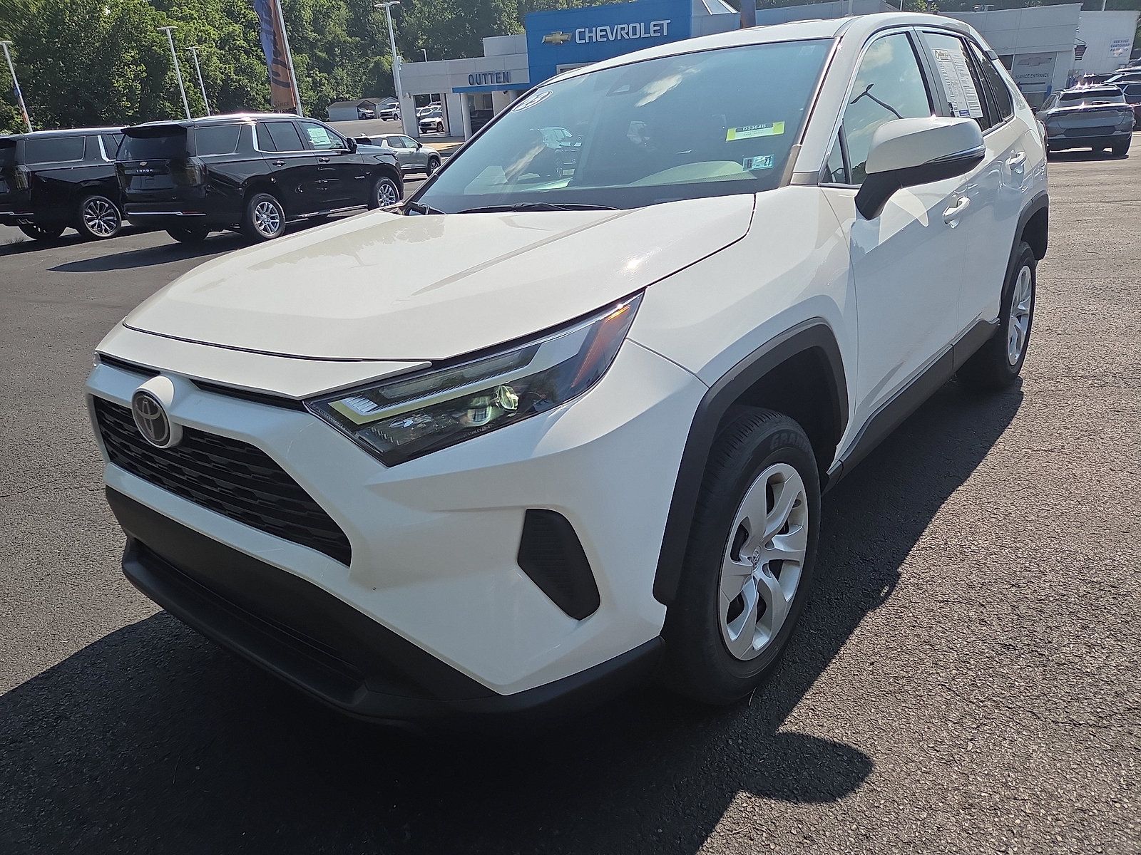 Used 2023 Toyota RAV4 LE AWD/4WD image 7