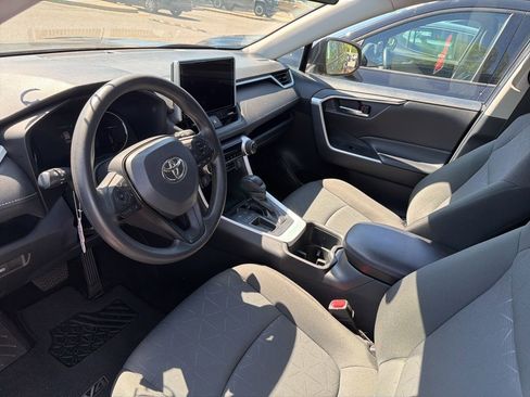 Used 2024 Toyota RAV4 XLE FWD image 9