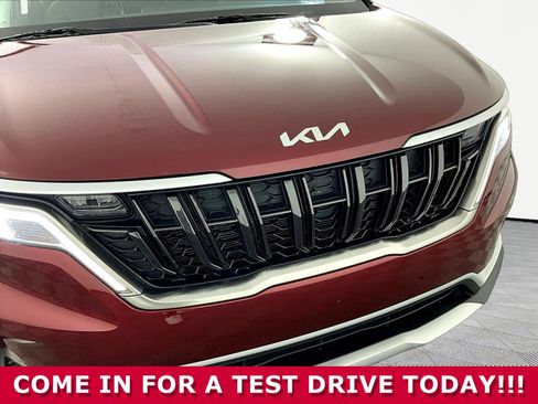 Used 2024 Kia Carnival LX FWD image 29
