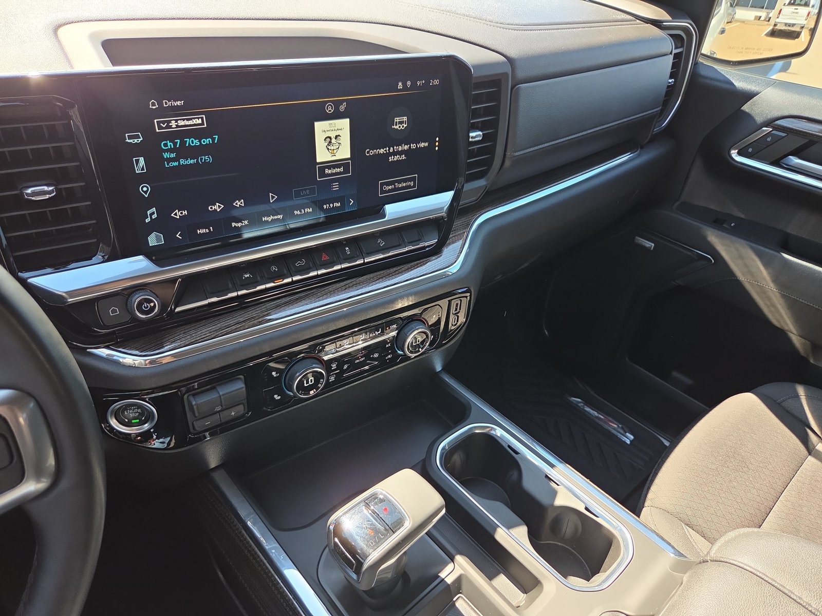 Used 2024 Chevrolet Silverado 1500 LT Trail Boss w/ Convenience Package II AWD/4WD image 13
