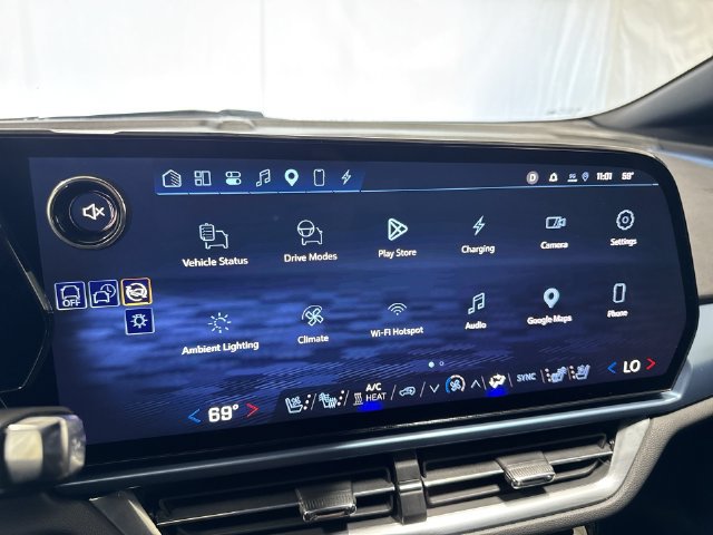 Used 2024 Chevrolet Equinox EV LT AWD/4WD image 16