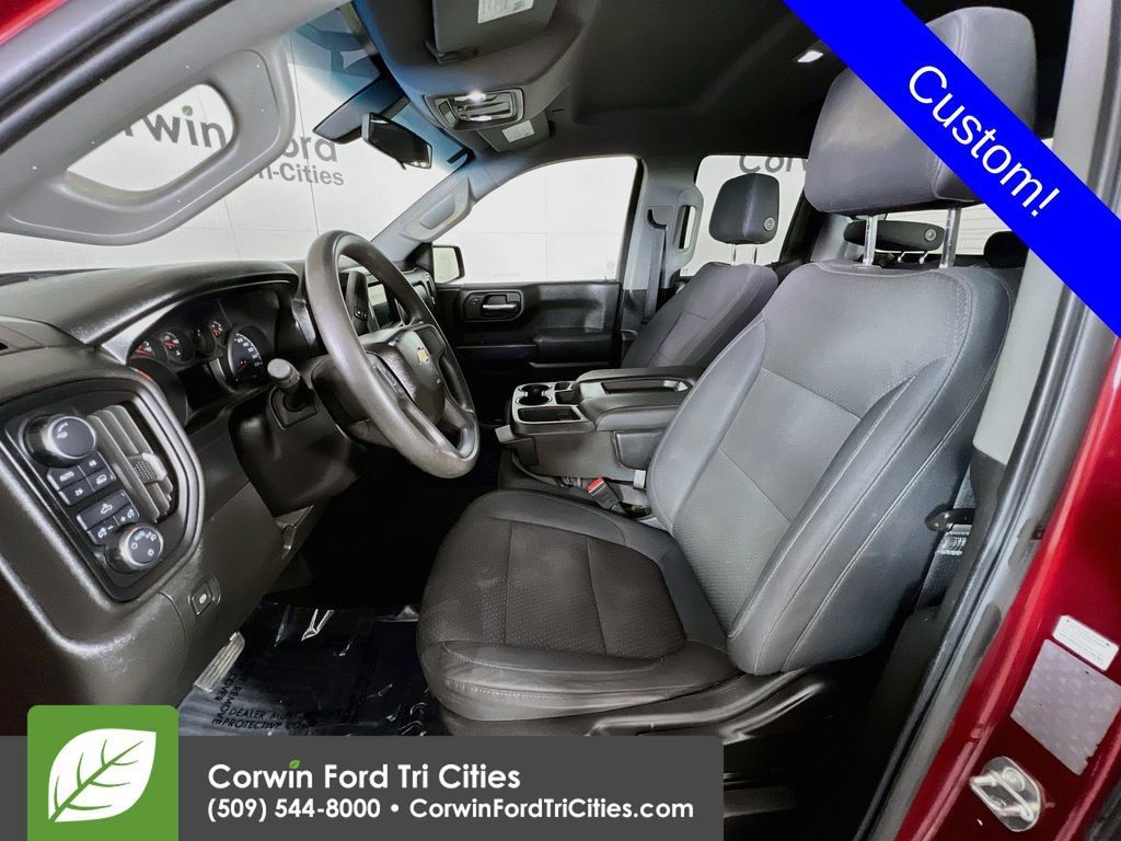Used 2019 Chevrolet Silverado 1500 Custom w/ Custom Convenience Package AWD/4WD image 22