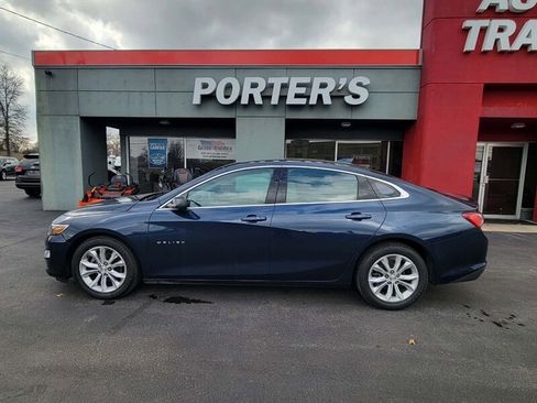 Used 2021 Chevrolet Malibu LT image 4