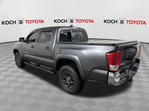 Used 2017 Toyota Tacoma SR5 w/ Exterior Package AWD/4WD image 6
